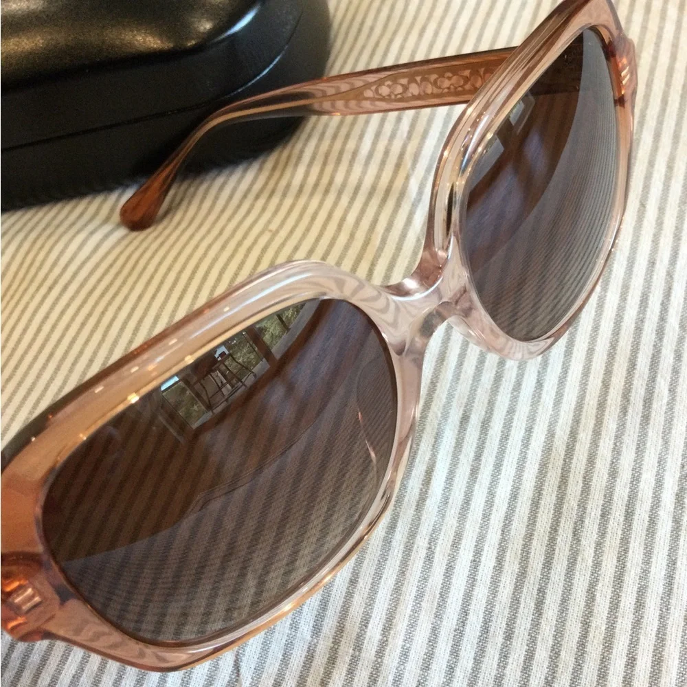 COACH sunglasses - Picture 7 of 13